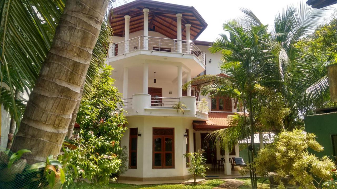 Helianto Social Villa Bentota Exteriér fotografie